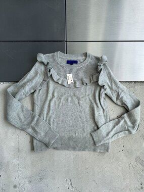 AEROPOSTALE Gray Ruffle Trim Sweater Size Medium NEW NWT